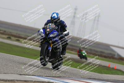 media/Nov-29-2025-TrackDaz (Sat) [[10ae2d9bce]]/B Group/Session 4 (Wheelie Bump)/